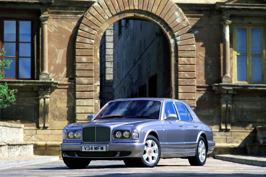  Bentley Arnage Red Label 1999 года  (UK) (фото 4 из 11)